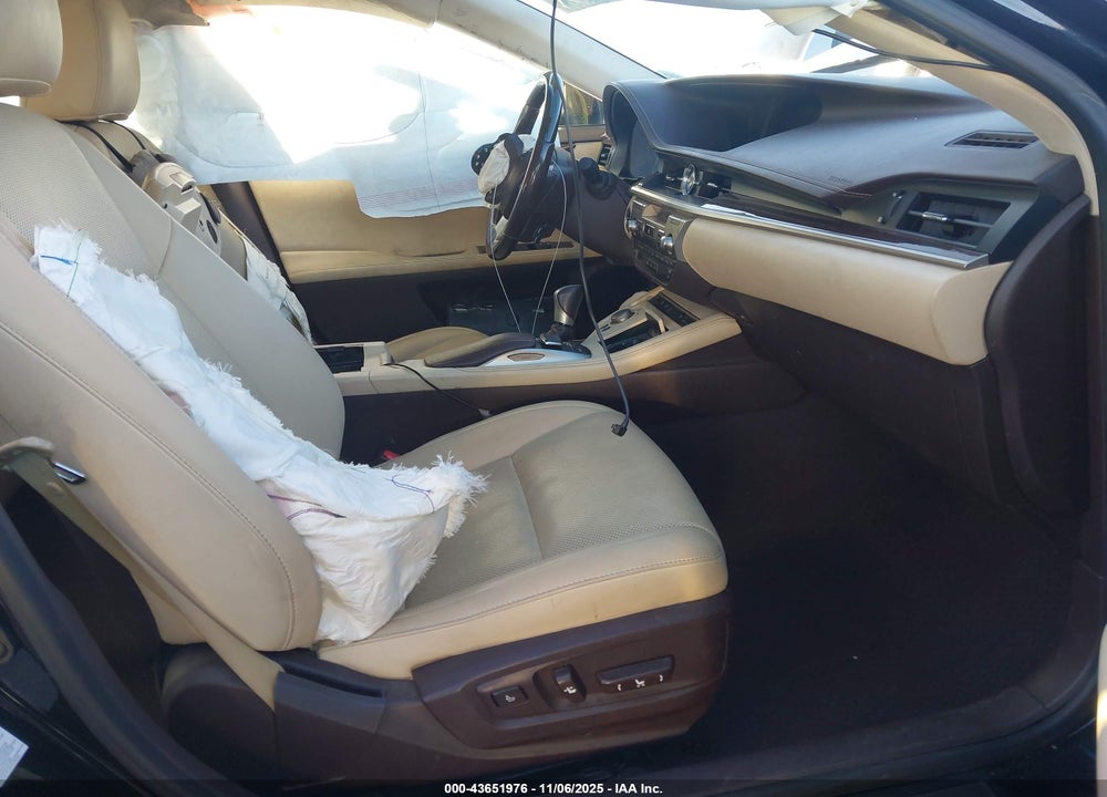 2016 LEXUS ES 300H VIN: JTHBW1GG2G2102770
