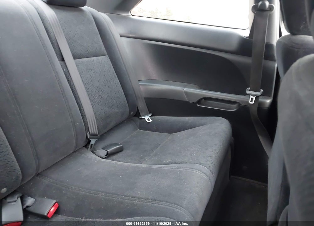 2005 HONDA CIVIC EX VIN: 1HGEM22925L008867