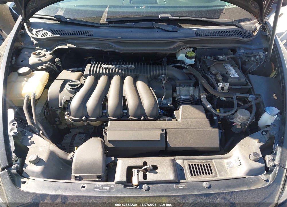 2010 VOLVO S40 2.4I VIN: YV1390MS3A2506811