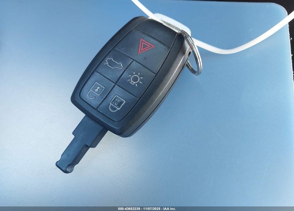 2010 VOLVO S40 2.4I VIN: YV1390MS3A2506811