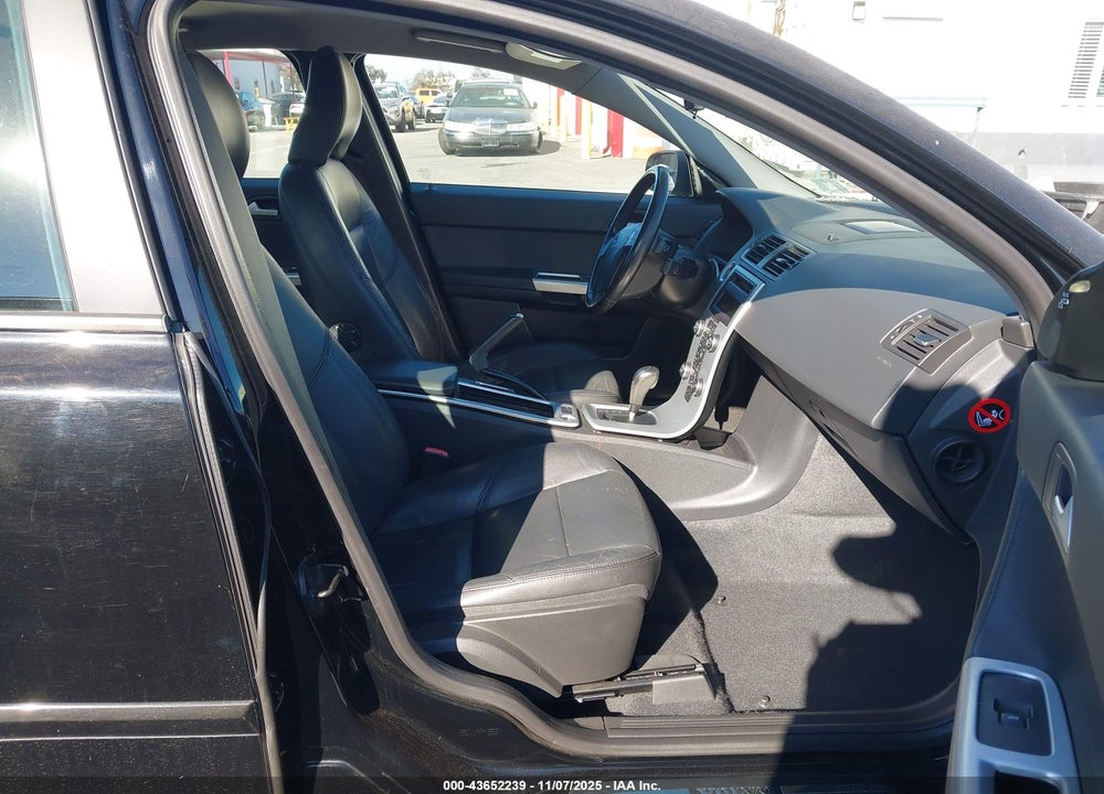 2010 VOLVO S40 2.4I VIN: YV1390MS3A2506811
