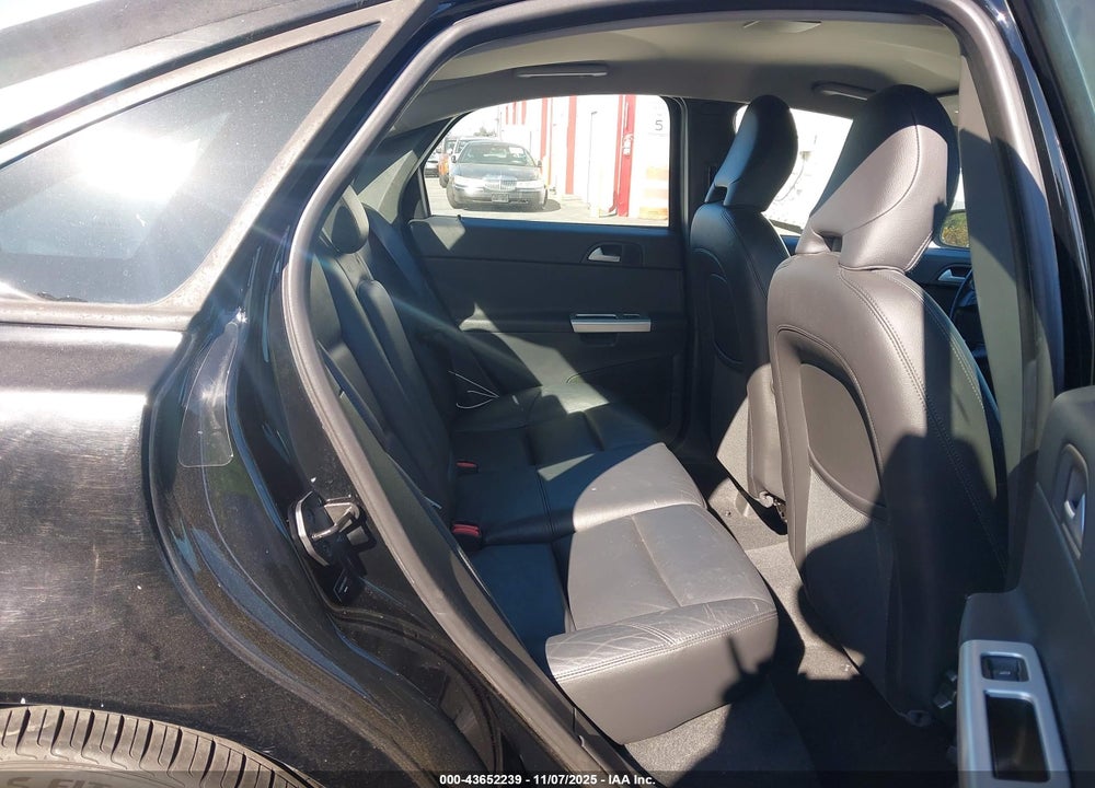 2010 VOLVO S40 2.4I VIN: YV1390MS3A2506811