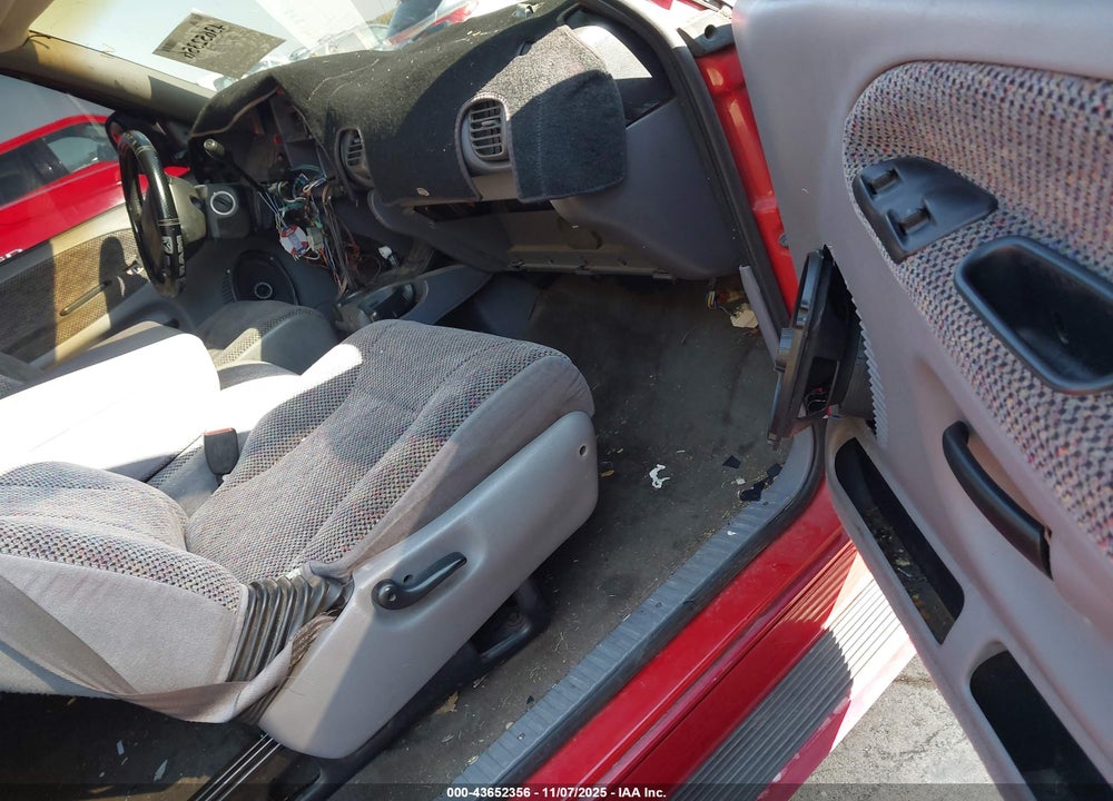 2001 DODGE RAM 1500 ST VIN: 1B7HC13Y61J205688