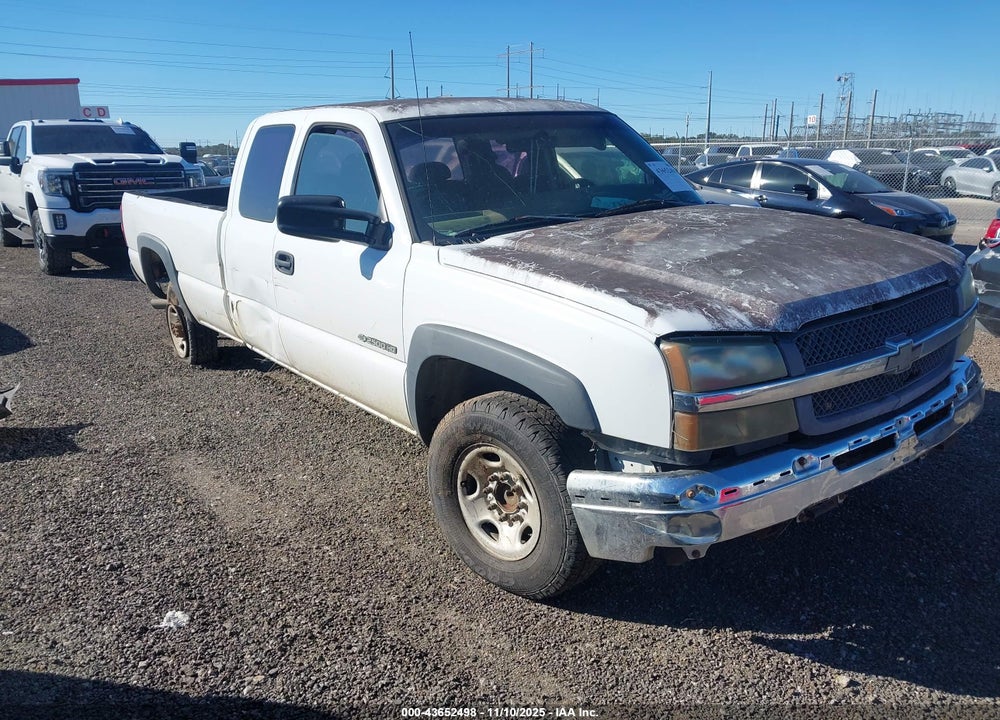 2003 CHEVROLET SILVERADO 2500HD VIN: 1GCHC29U33E155032