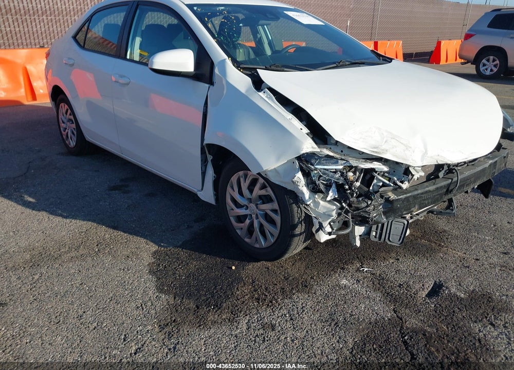 2018 TOYOTA COROLLA LE VIN: 2T1BURHE7JC057174