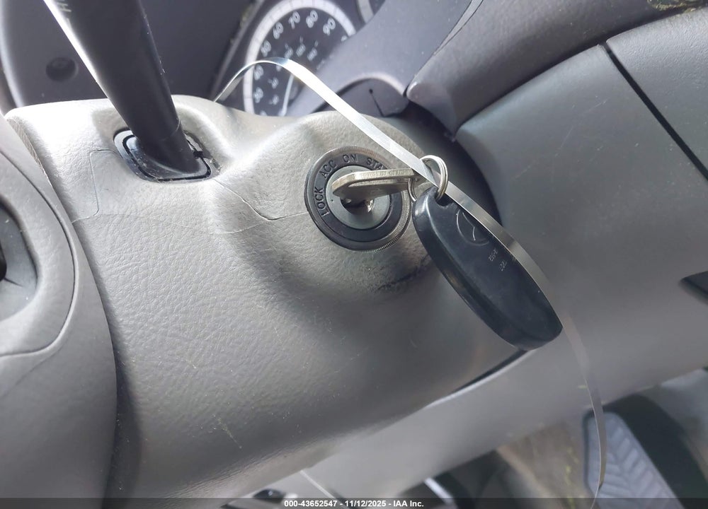 2008 TOYOTA SIENNA CE VIN: 5TDZK23C18S143504