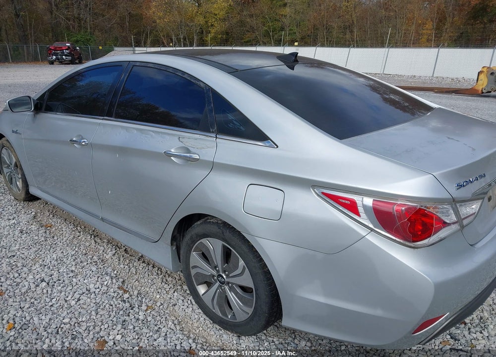 2015 HYUNDAI SONATA HYBRID LIMITED VIN: KMHEC4A44FA051859