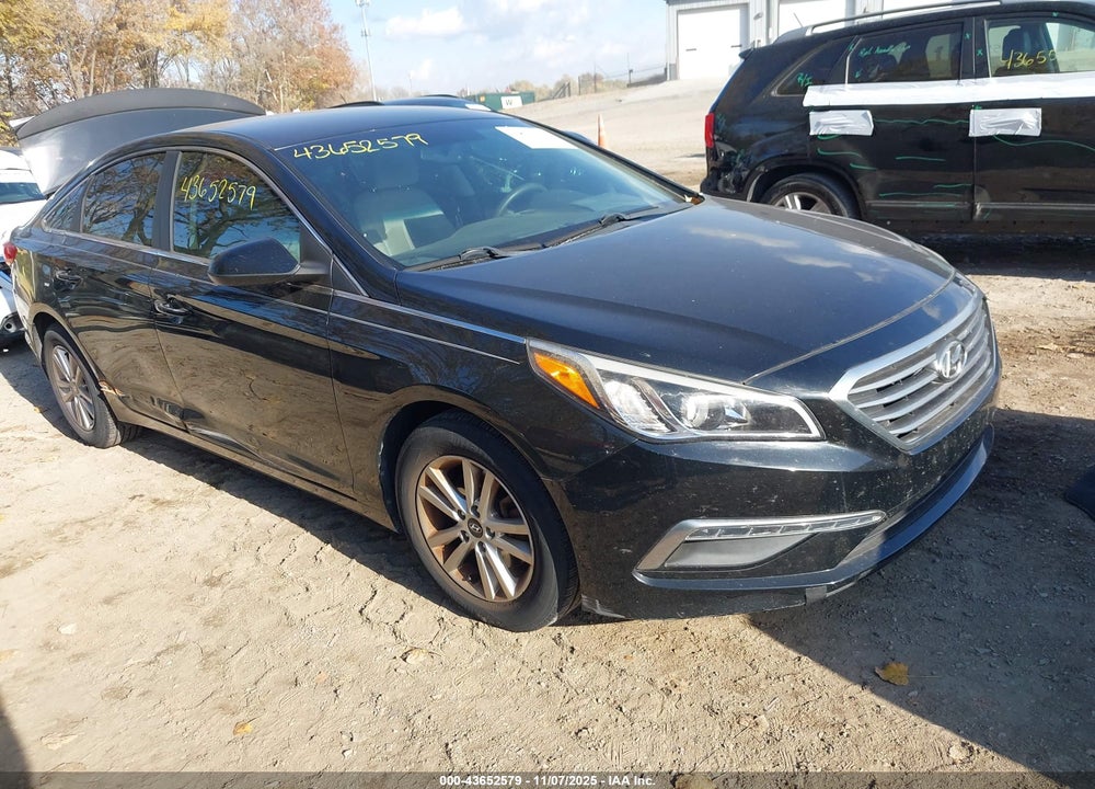 2015 HYUNDAI SONATA SE VIN: 5NPE24AF3FH223977