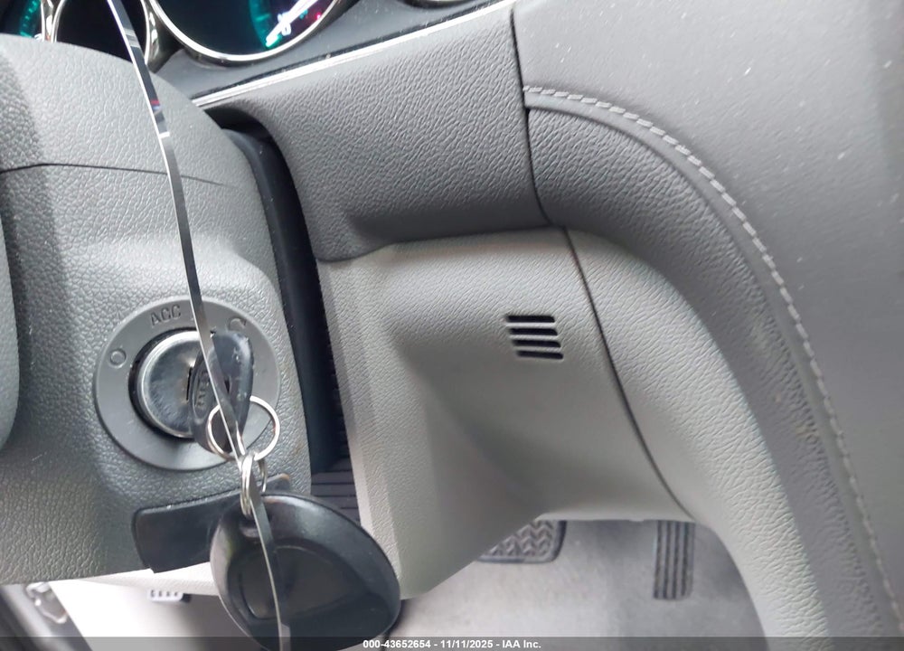 2016 BUICK ENCLAVE LEATHER VIN: 5GAKRBKDXGJ266884