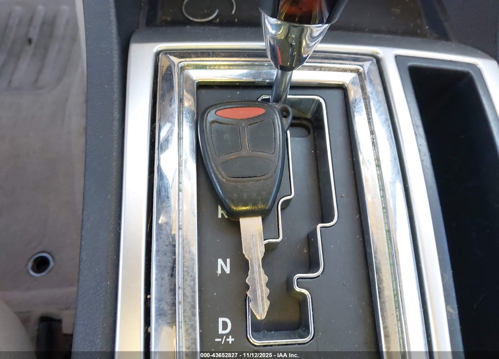 2006 CHRYSLER 300 VIN: 2C3KA63H16H239723