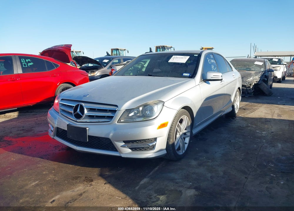2013 MERCEDES-BENZ C 250 SPORT VIN: WDDGF4HB1DA859999