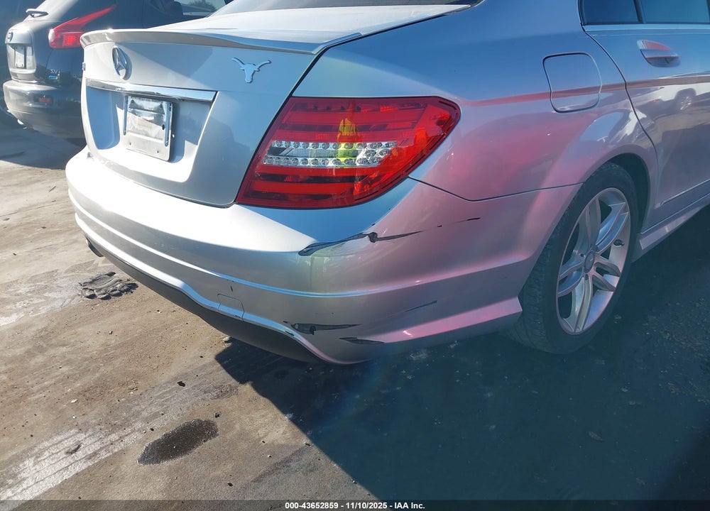 2013 MERCEDES-BENZ C 250 SPORT VIN: WDDGF4HB1DA859999
