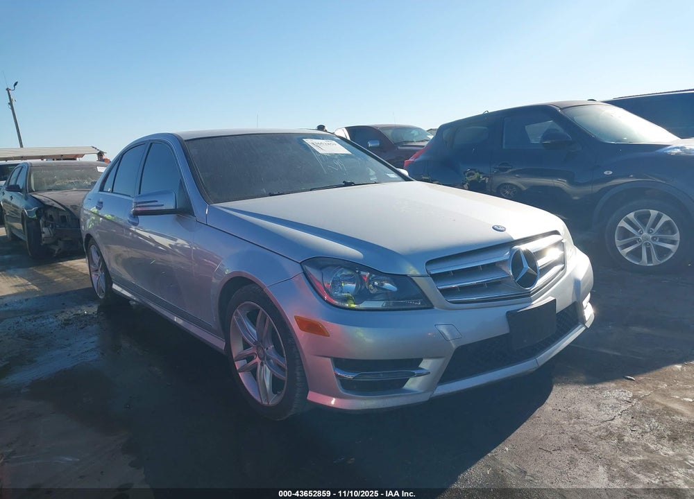 2013 MERCEDES-BENZ C 250 SPORT VIN: WDDGF4HB1DA859999