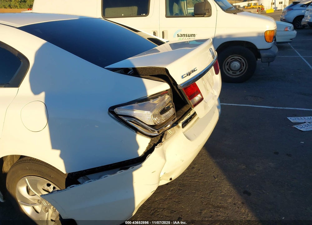 2015 HONDA CIVIC LX VIN: 19XFB2F5XFE250901