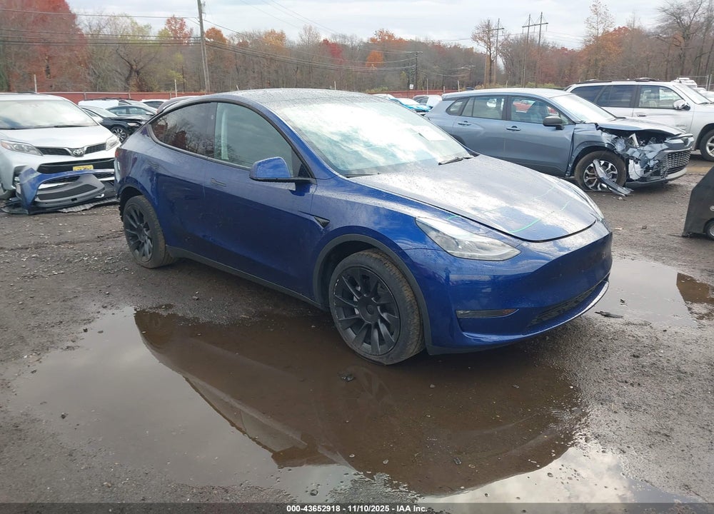 2024 TESLA MODEL Y LONG RANGE DUAL MOTOR ALL-WHEEL DRIVE VIN: 7SAYGDEE8RA217935