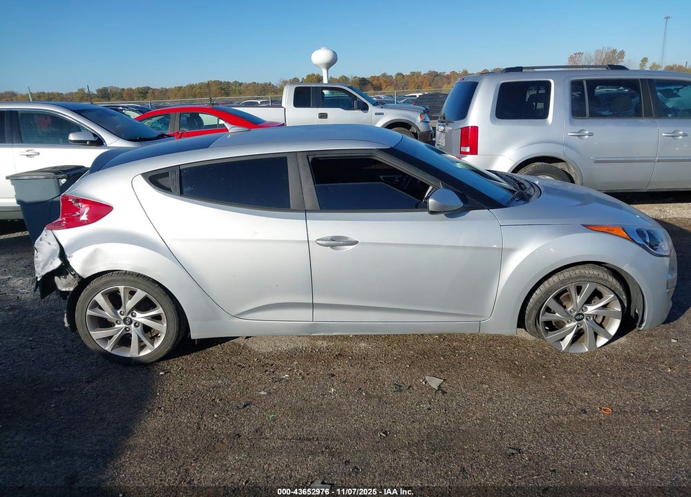 2017 HYUNDAI VELOSTER VIN: KMHTC6AD8HU304802