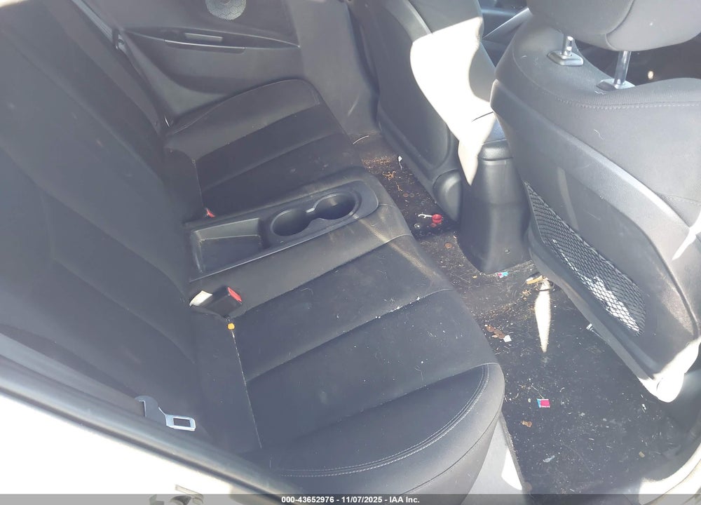 2017 HYUNDAI VELOSTER VIN: KMHTC6AD8HU304802