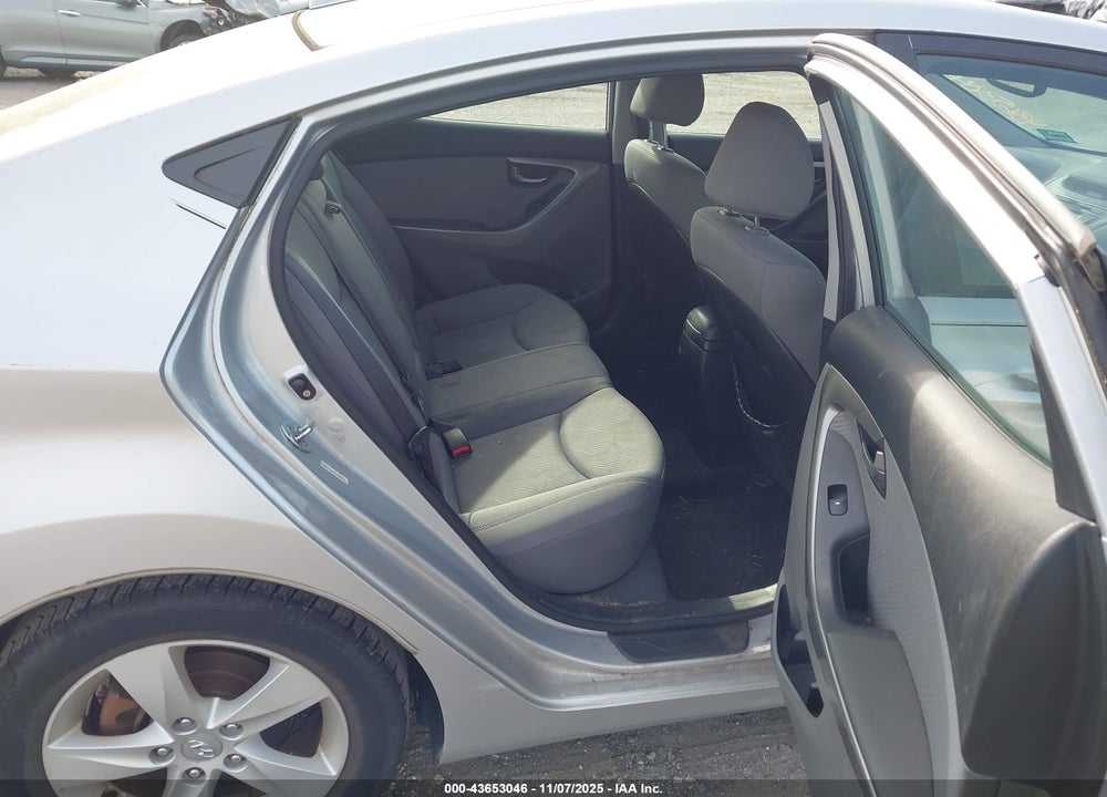 2013 HYUNDAI ELANTRA GLS/LIMITED VIN: KMHDH4AE1DU530595