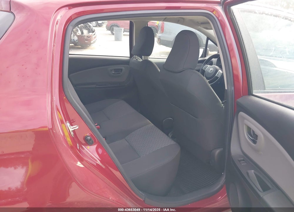 2017 TOYOTA YARIS LE VIN: VNKKTUD30HA082644