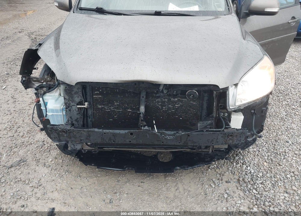 2011 TOYOTA RAV4 VIN: 2T3DK4DV8BW041368