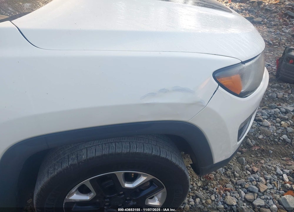 2018 JEEP COMPASS TRAILHAWK 4X4 VIN: 3C4NJDDB8JT192617