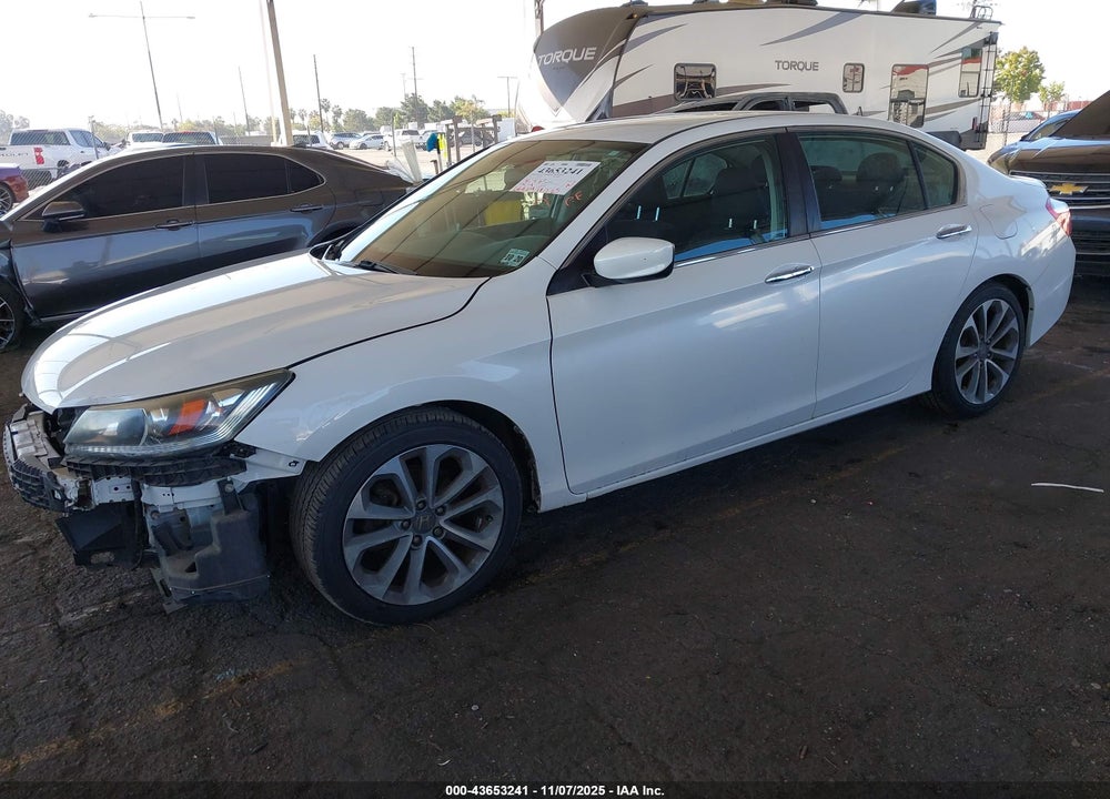2015 HONDA ACCORD VIN: 1HGCR2F50FA215271