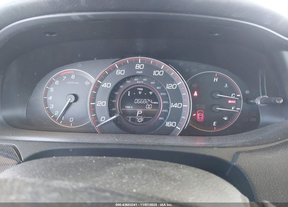 2015 HONDA ACCORD VIN: 1HGCR2F50FA215271