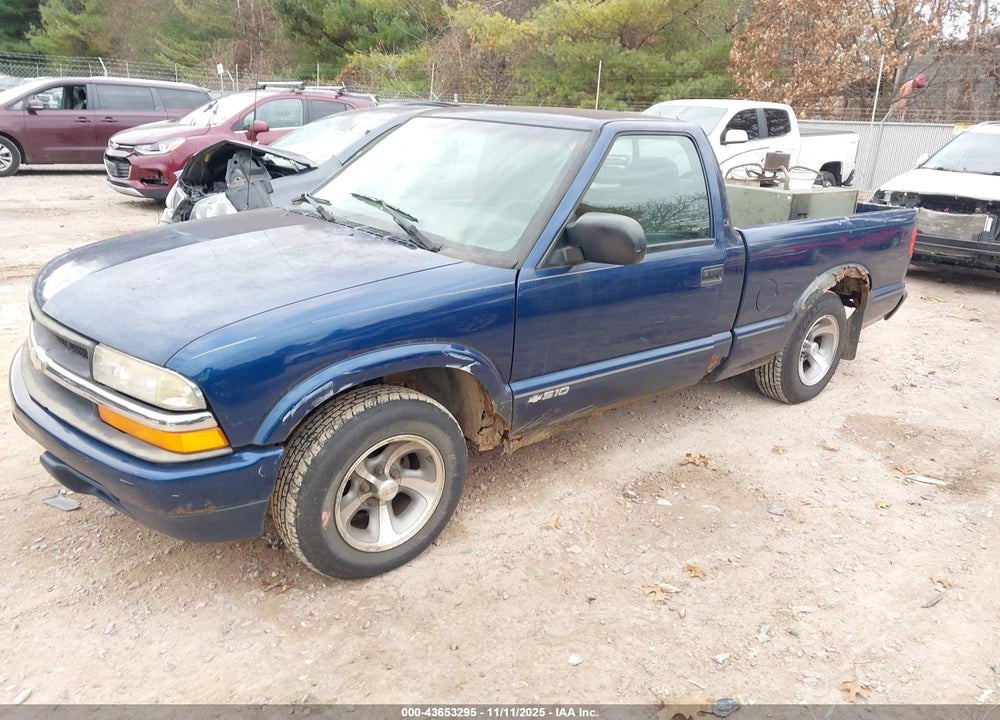 1999 CHEVROLET S-10 LS VIN: 1GCCS1443XK138575