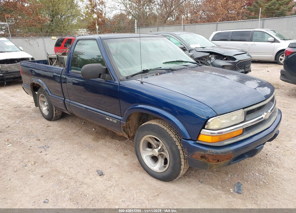 1999 CHEVROLET S-10 LS VIN: 1GCCS1443XK138575