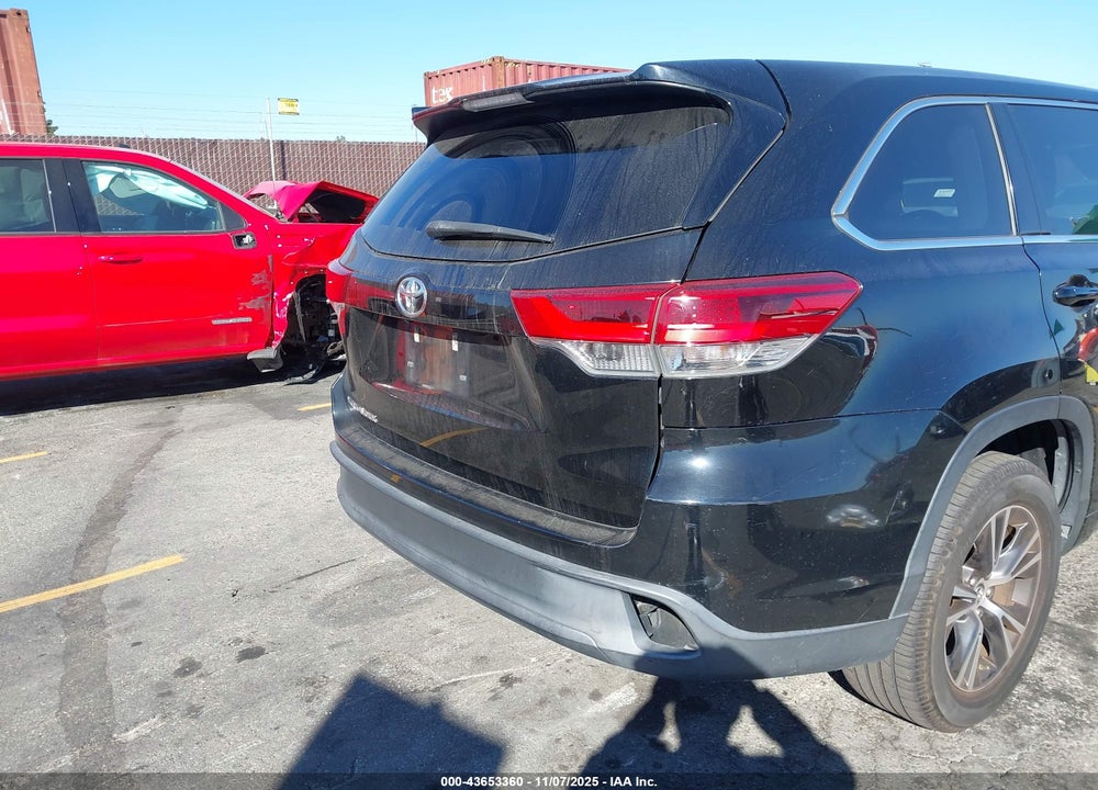 2017 TOYOTA HIGHLANDER LE VIN: 5TDZZRFH3HS214519