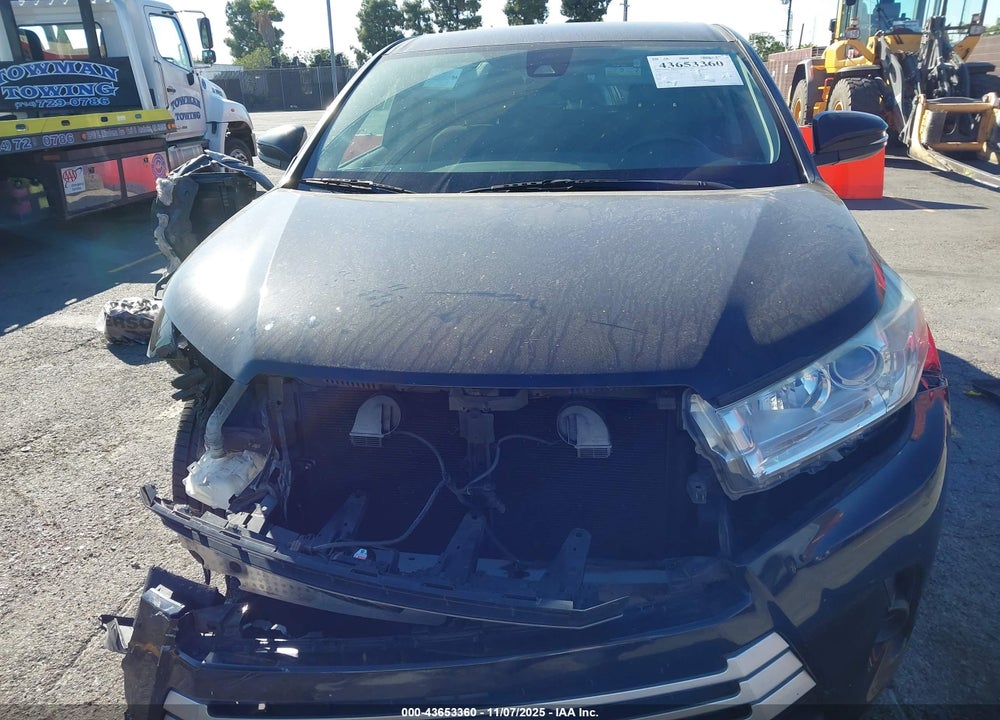 2017 TOYOTA HIGHLANDER LE VIN: 5TDZZRFH3HS214519