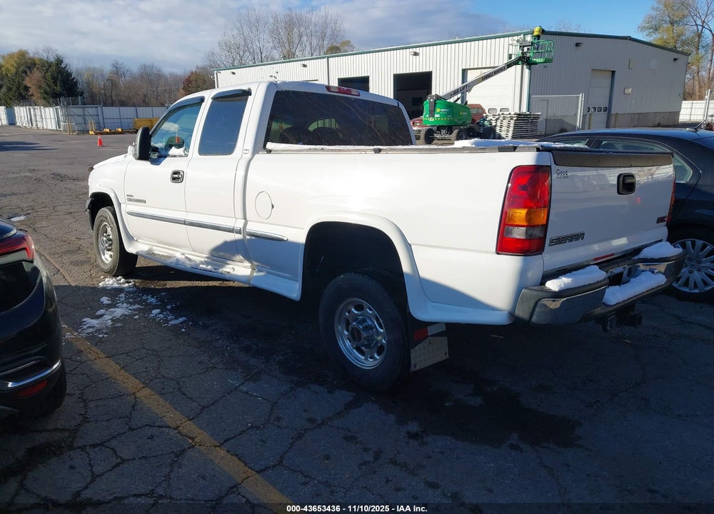 2002 GMC SIERRA 2500HD SLE VIN: 1GTHC29152E111490