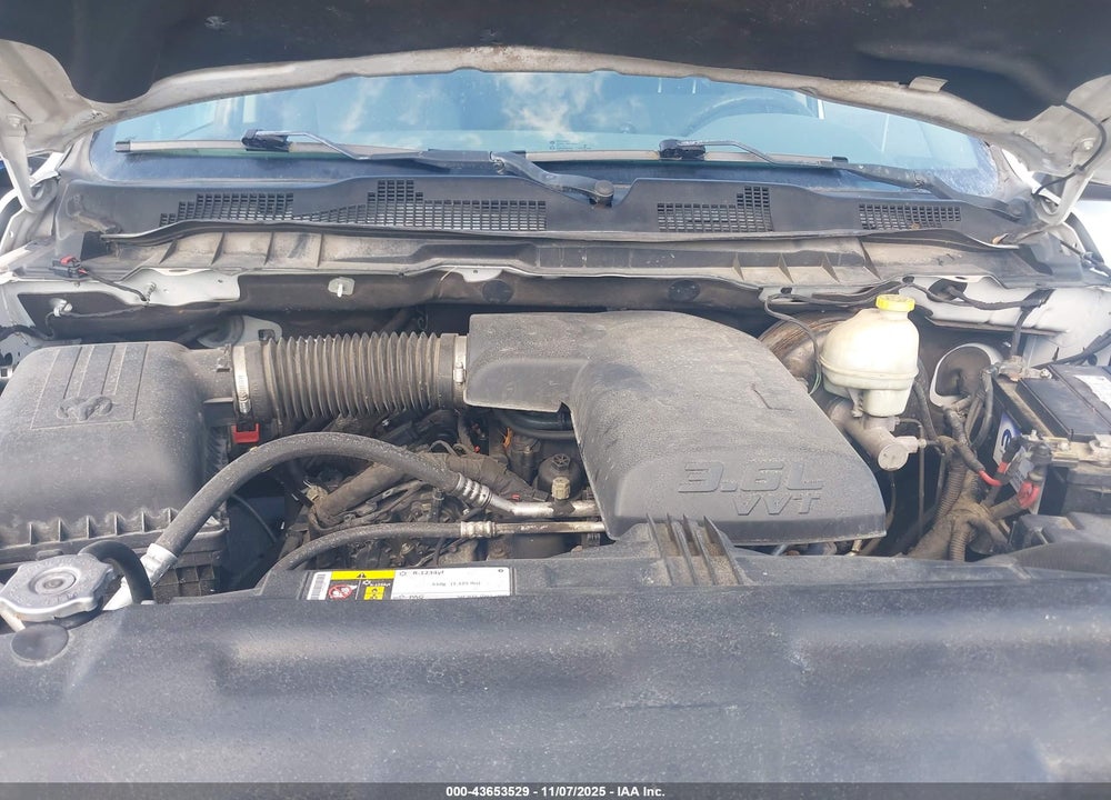2016 RAM 1500 SLT VIN: 1C6RR7GG3GS275859