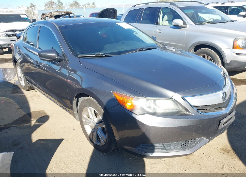 2013 ACURA ILX 2.0L VIN: 19VDE1F36DE007180