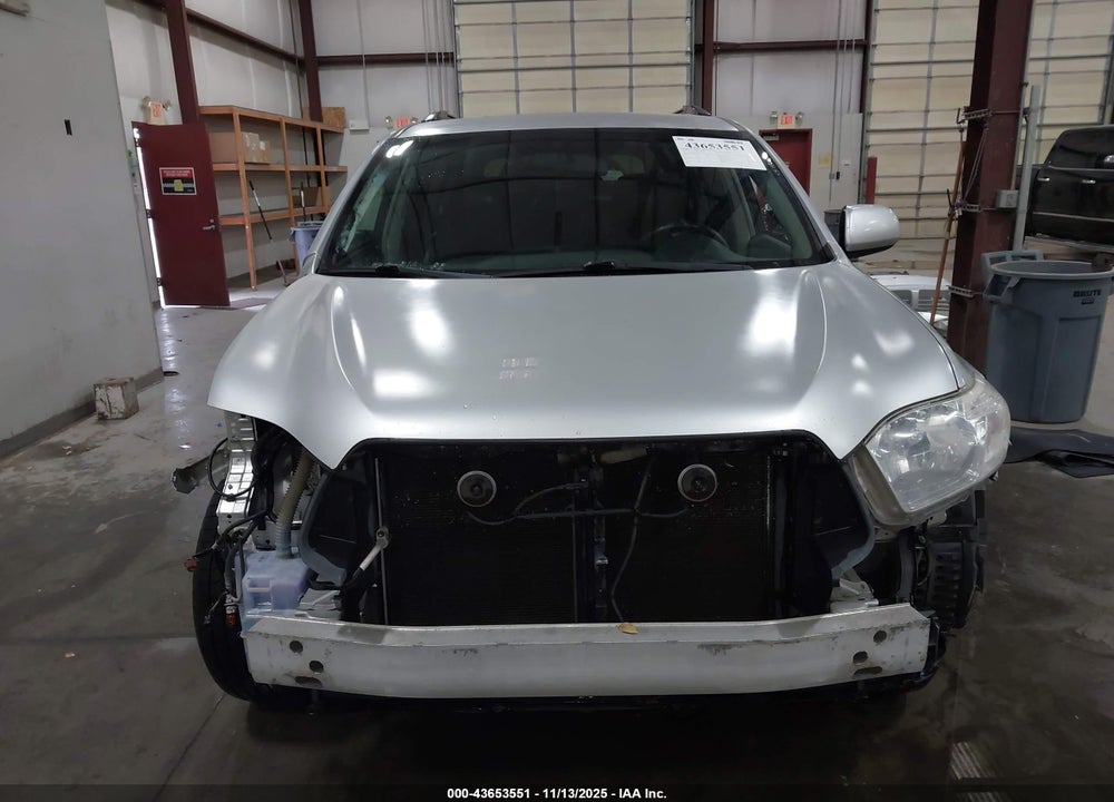 2010 TOYOTA HIGHLANDER BASE V6 VIN: 5TDBK3EH1AS018797