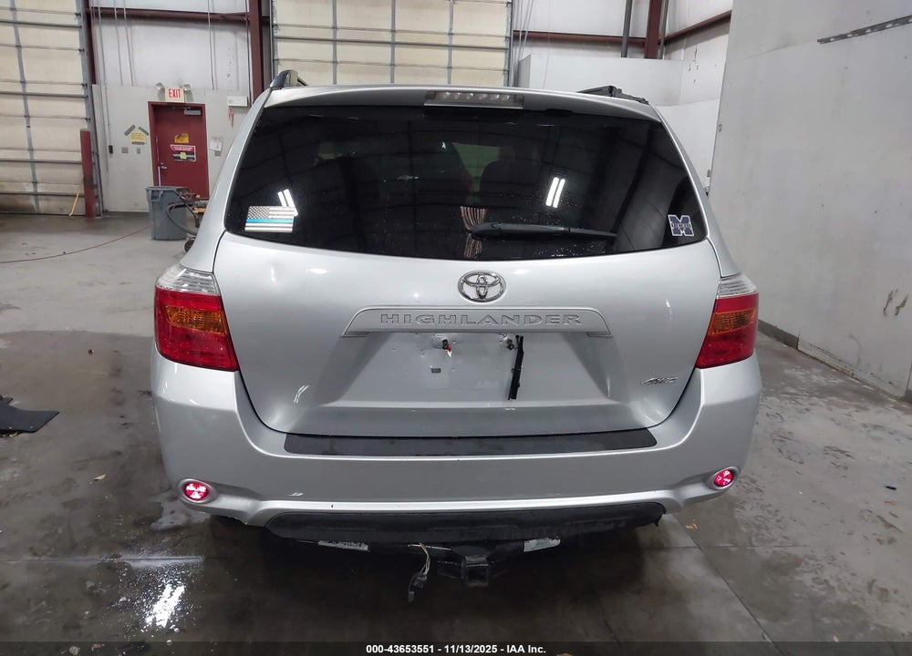 2010 TOYOTA HIGHLANDER BASE V6 VIN: 5TDBK3EH1AS018797