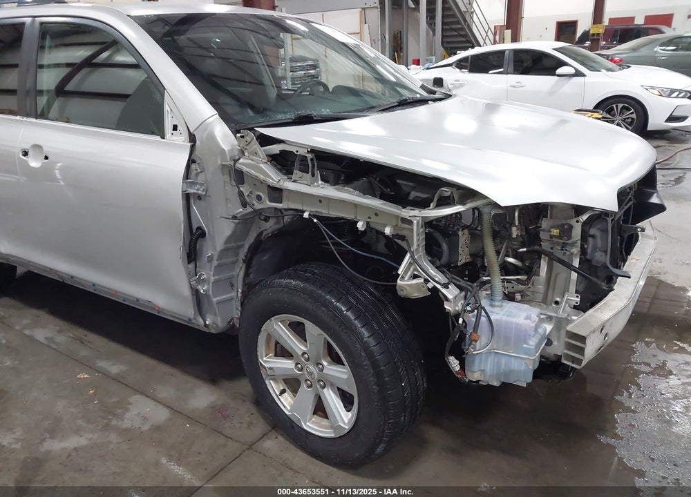2010 TOYOTA HIGHLANDER BASE V6 VIN: 5TDBK3EH1AS018797