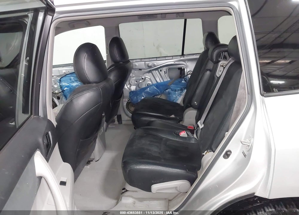 2010 TOYOTA HIGHLANDER BASE V6 VIN: 5TDBK3EH1AS018797