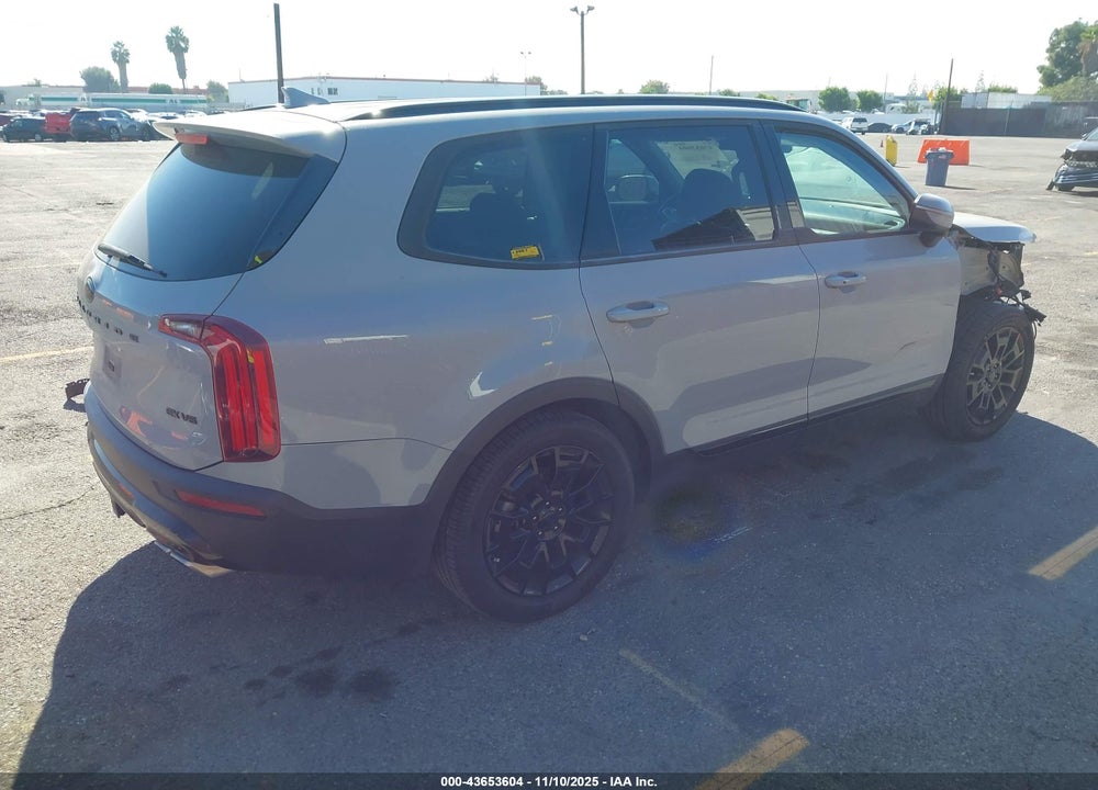 2021 KIA TELLURIDE EX VIN: 5XYP3DHC7MG184395