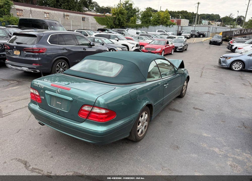 2002 MERCEDES-BENZ CLK 320 VIN: WDBLK65G32T103879