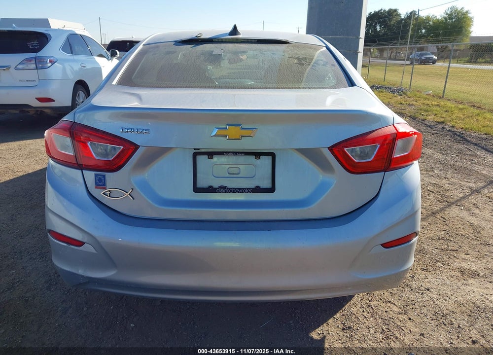 2018 CHEVROLET CRUZE VIN: 1G1BC5SM9J7147772