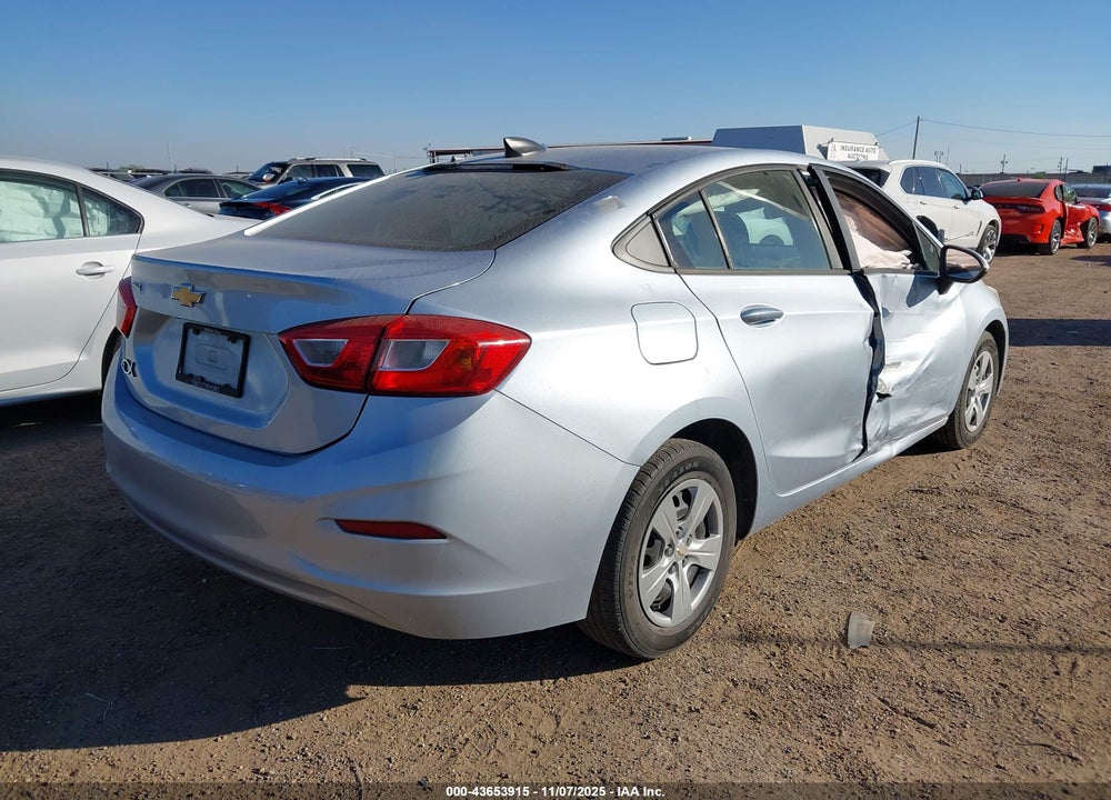 2018 CHEVROLET CRUZE VIN: 1G1BC5SM9J7147772
