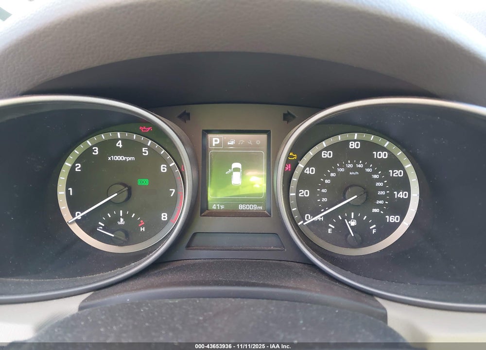 2017 HYUNDAI SANTA FE SPORT 2.4L VIN: 5XYZTDLB5HG404145