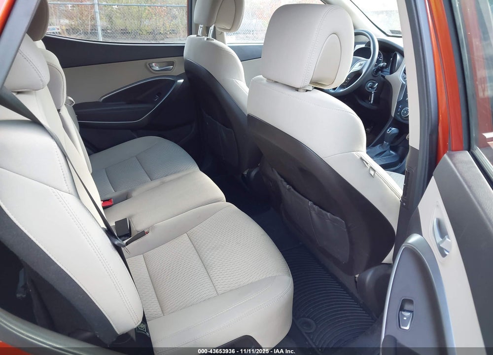 2017 HYUNDAI SANTA FE SPORT 2.4L VIN: 5XYZTDLB5HG404145