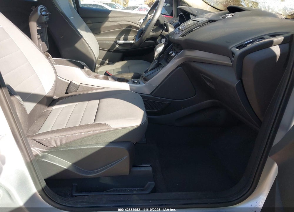 2015 FORD ESCAPE SE VIN: 1FMCU0GX3FUA96174