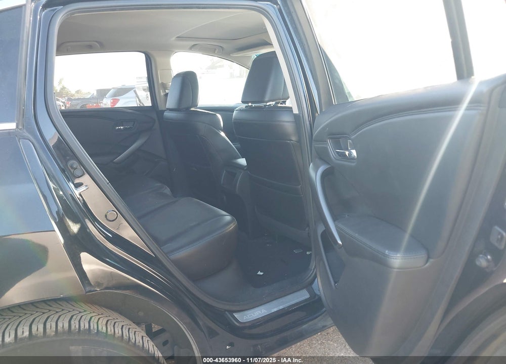 2014 ACURA RDX VIN: 5J8TB3H37EL016047