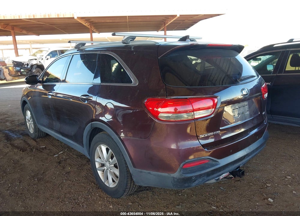 2016 KIA SORENTO 2.4L LX VIN: 5XYPG4A30GG002118