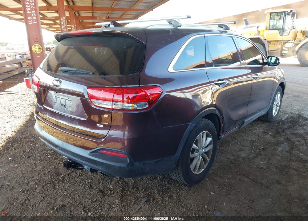2016 KIA SORENTO 2.4L LX VIN: 5XYPG4A30GG002118