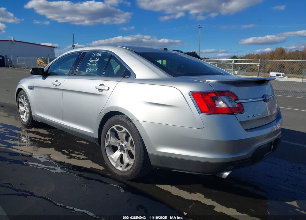 2010 FORD TAURUS VIN: 1FAHP2KT1AG160209