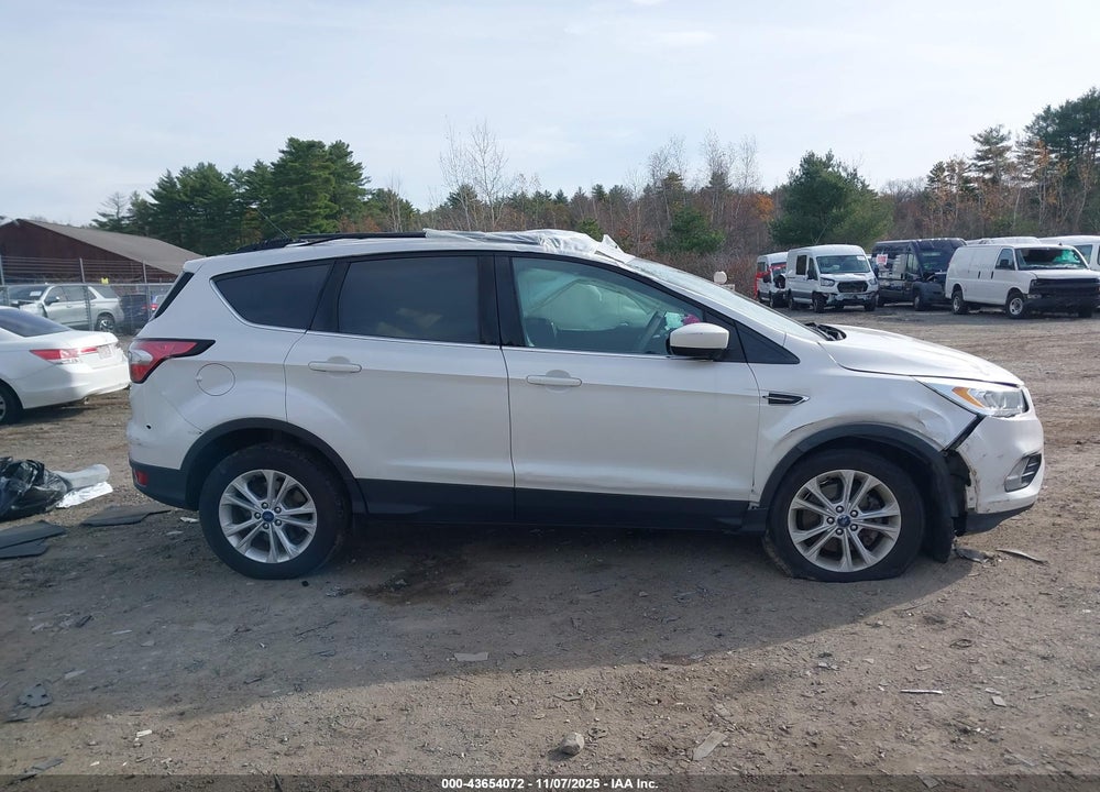 2017 FORD ESCAPE SE VIN: 1FMCU9GD9HUE83115